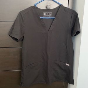 Figs two pocket scrub top
